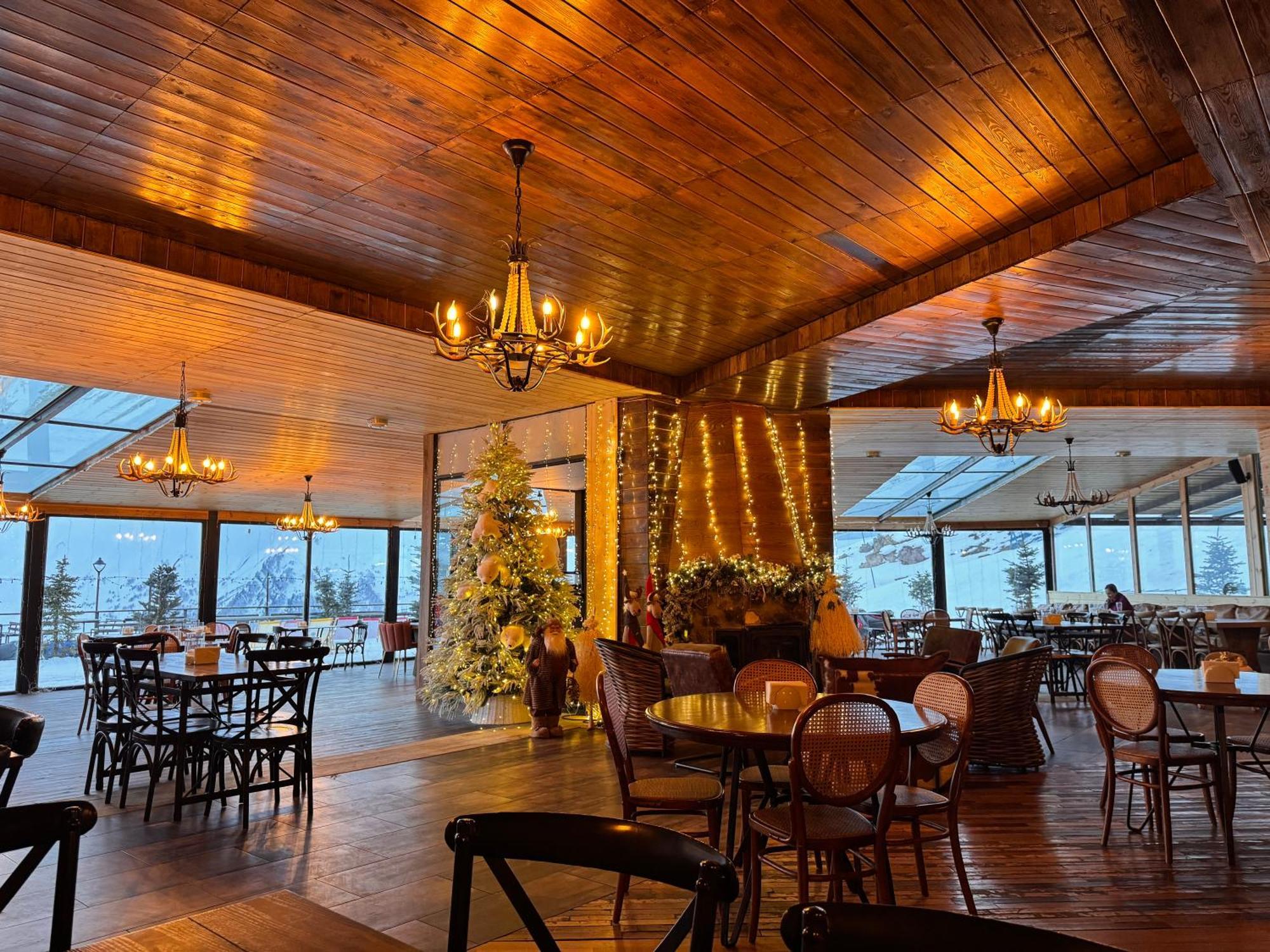 Gudauri Atrium Aparthotel Εξωτερικό φωτογραφία
